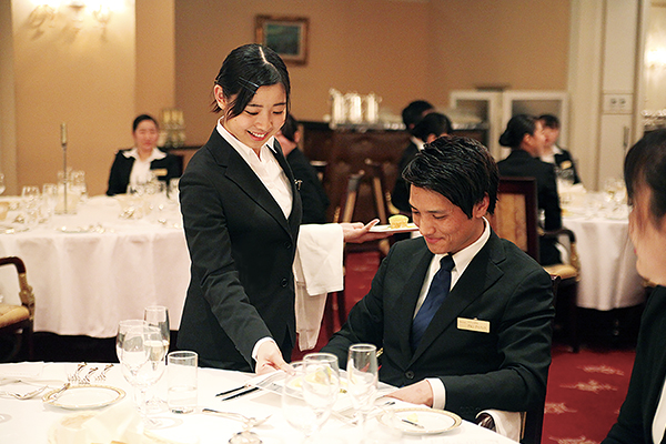 テーブルマナー研修