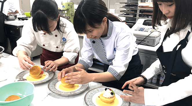 いちはやく目指す業界のことが学べる!