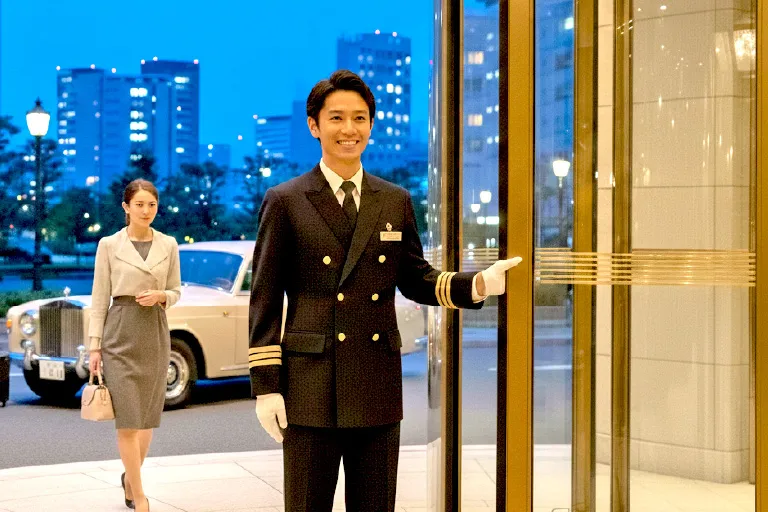 ベル・ドアスタッフ