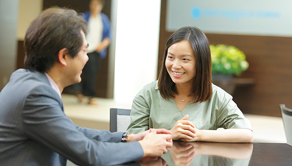 担当の先生・就職担当の先生・留学生担当の先生によるトリプルサポート